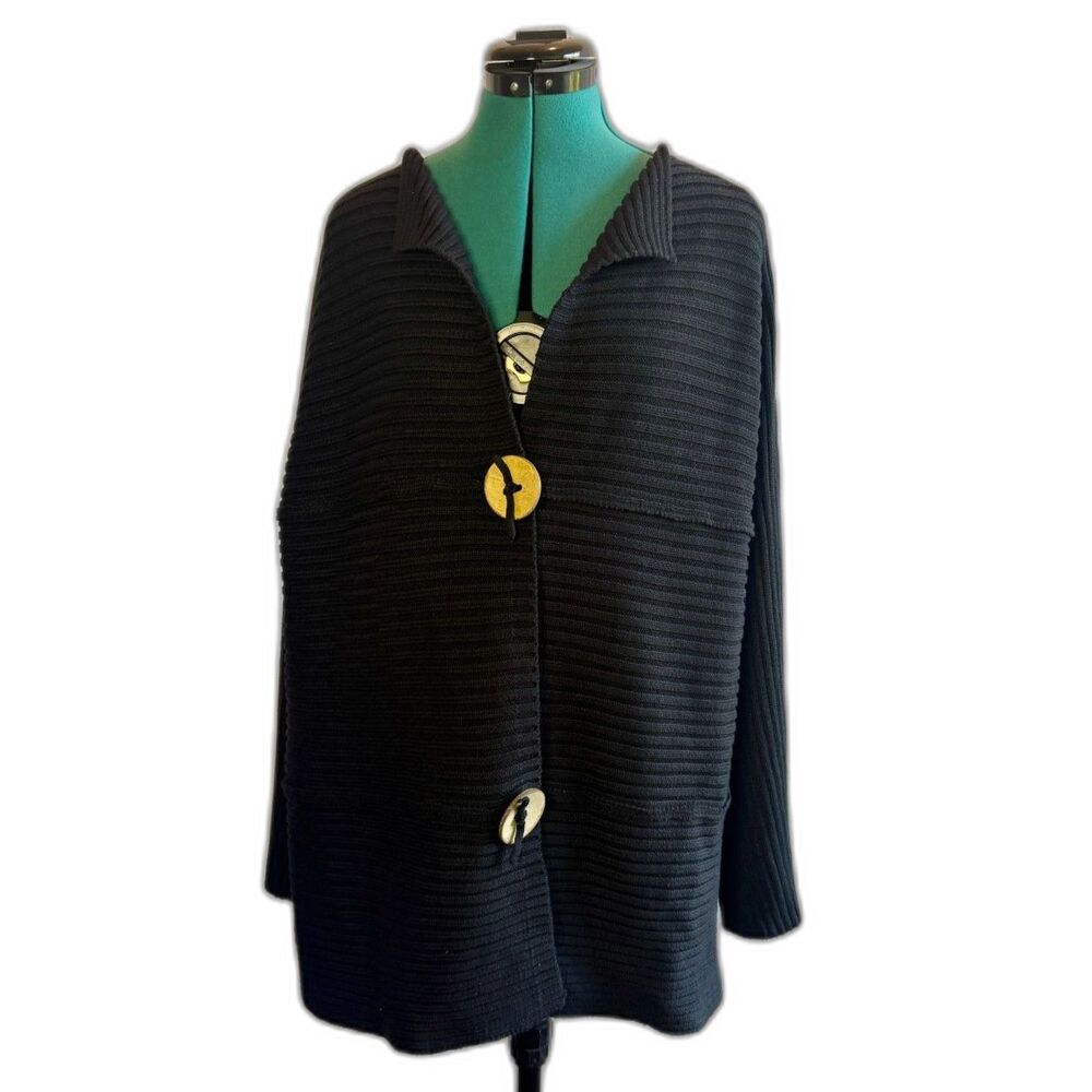 Modern Soul black cardigan size medium